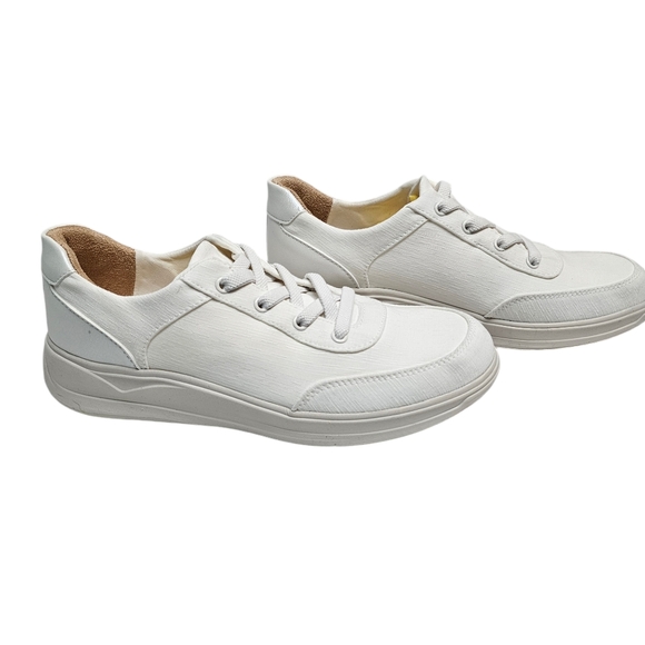 NWOT BzeesTime Square Women's Slip-Ons Size 7.5 - Picture 8 of 8